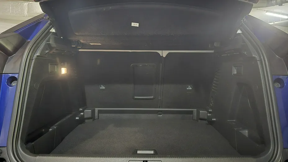 PEUGEOT 3008 -