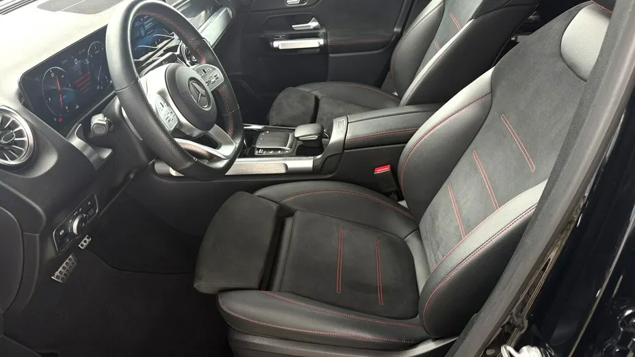 MERCEDES-BENZ GLB -