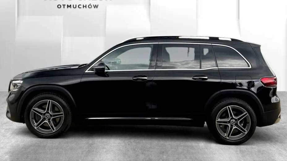 MERCEDES-BENZ GLB -