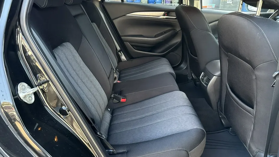 MAZDA 6 -