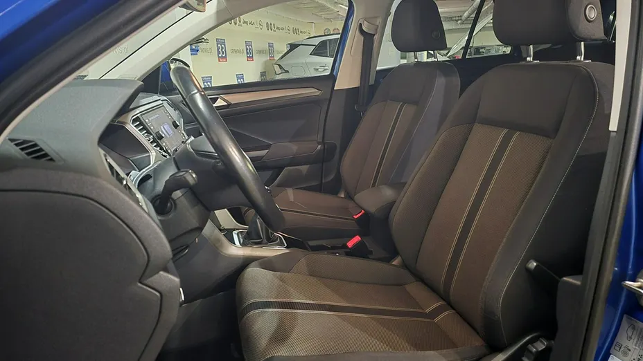 VOLKSWAGEN T-ROC -