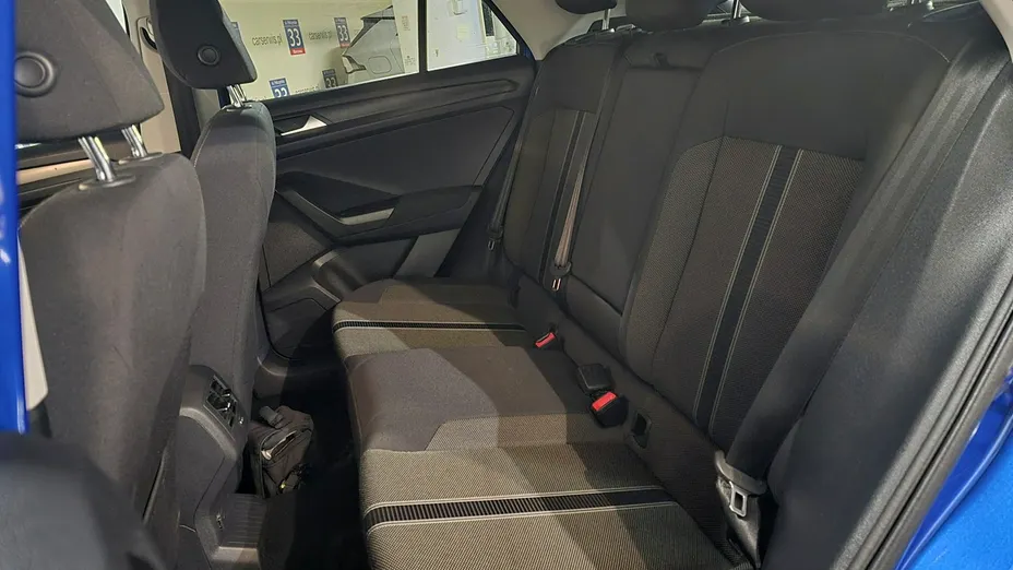 VOLKSWAGEN T-ROC -