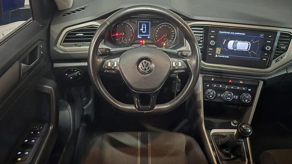 VOLKSWAGEN T-ROC -