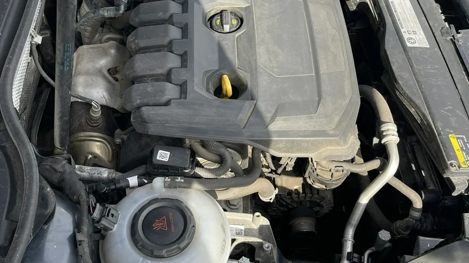 VOLKSWAGEN Passat -