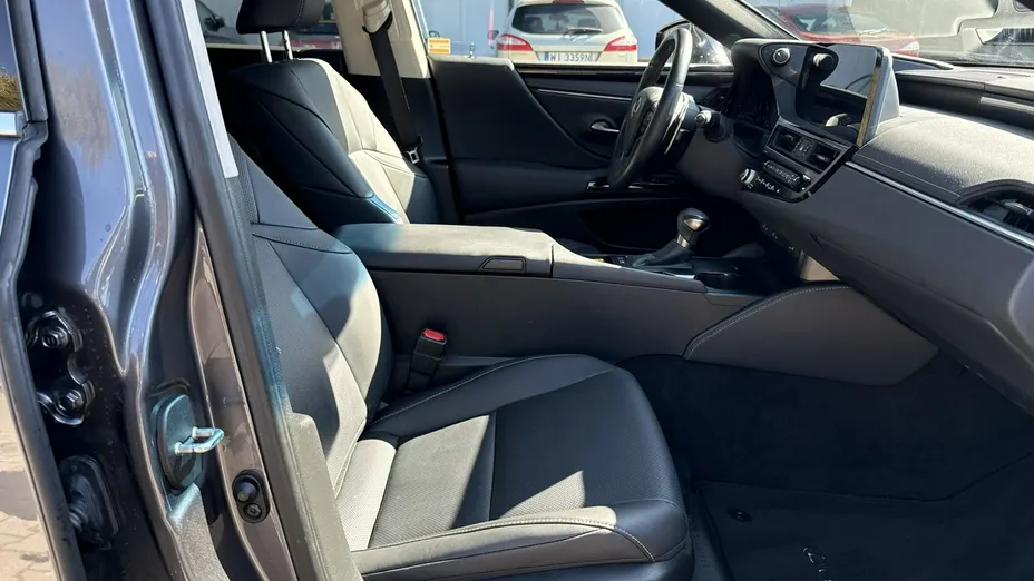 LEXUS ES -