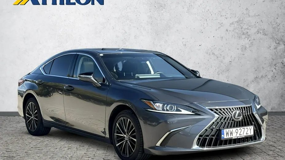 LEXUS ES -