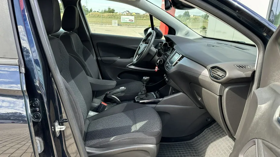 OPEL Crossland X -