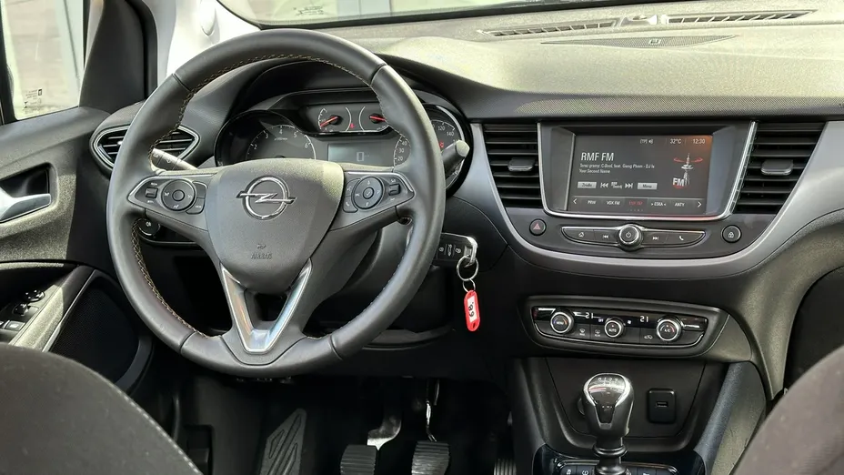 OPEL Crossland X -