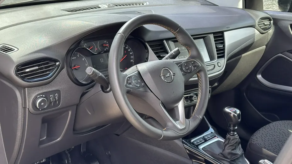 OPEL Crossland X -