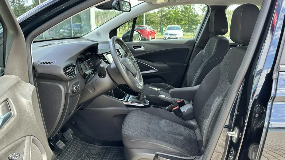OPEL Crossland X -
