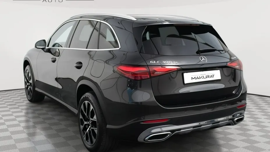 MERCEDES-BENZ GLC -
