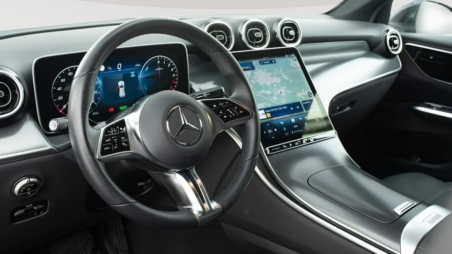 MERCEDES-BENZ GLC -