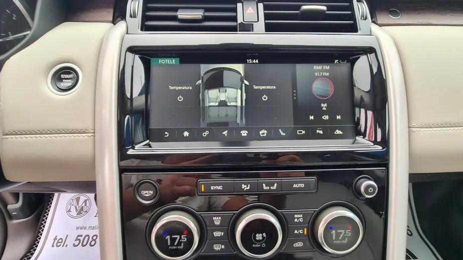 LAND ROVER Discovery -