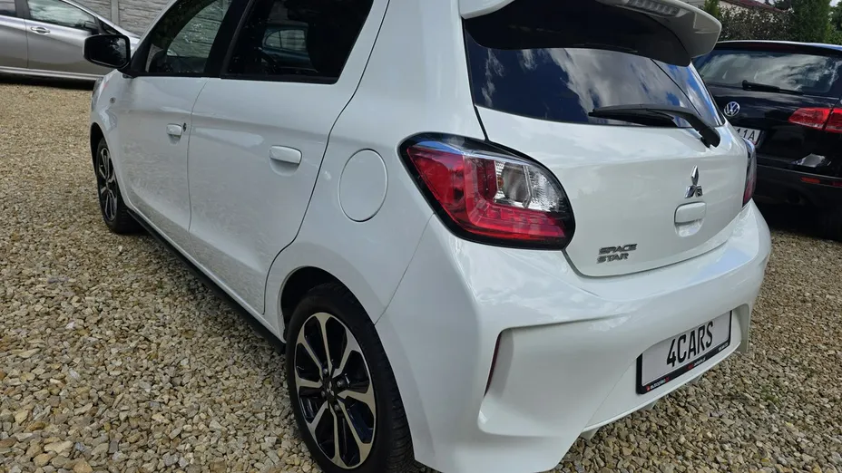 MITSUBISHI Space Star -