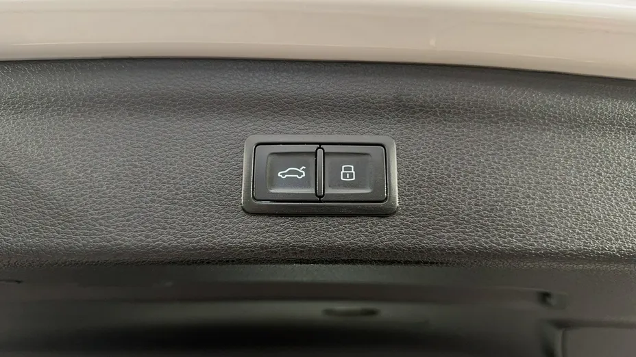 AUDI Q3 -