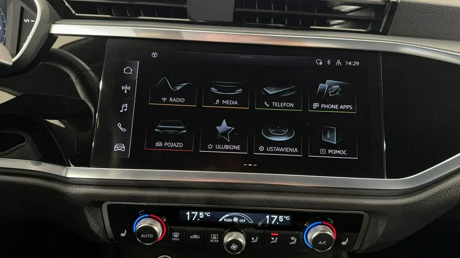 AUDI Q3 -