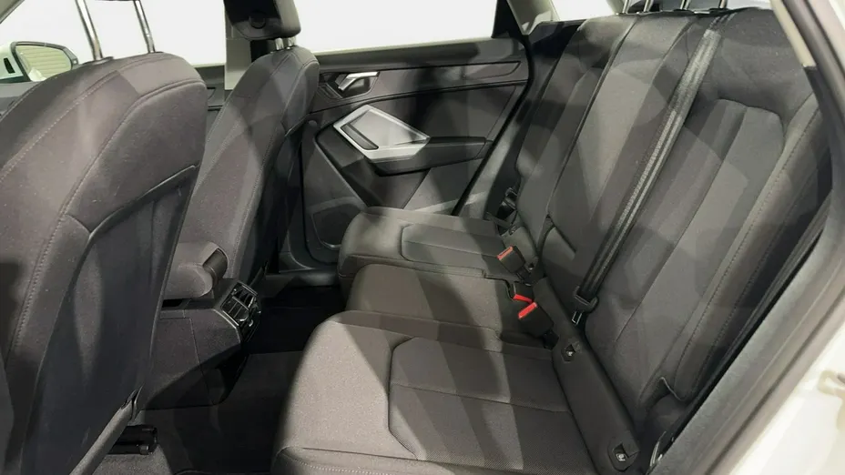 AUDI Q3 -