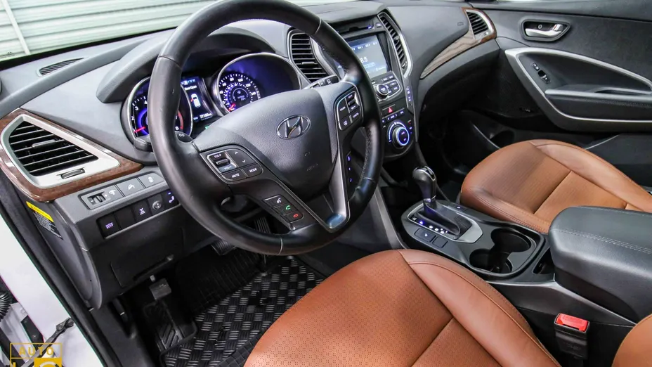 HYUNDAI Santa Fe -