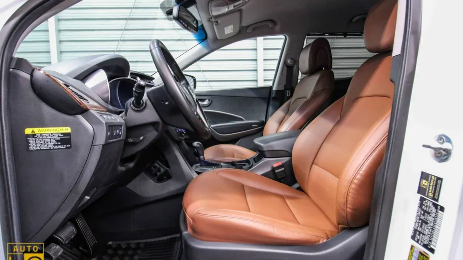 HYUNDAI Santa Fe -