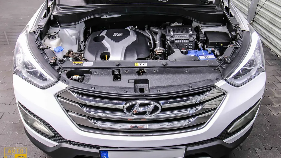 HYUNDAI Santa Fe -