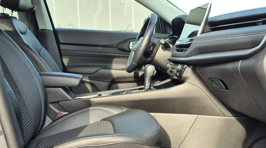 JEEP Compass -