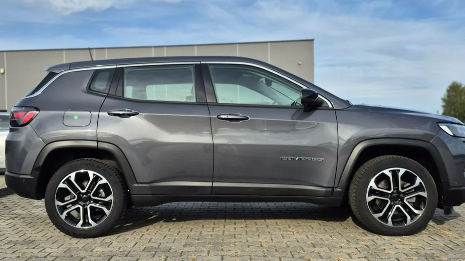 JEEP Compass -