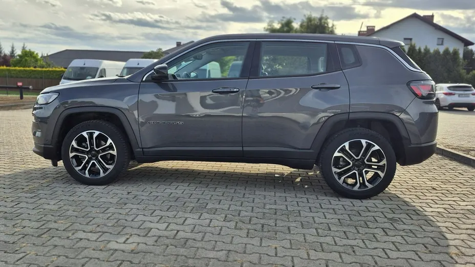 JEEP Compass -