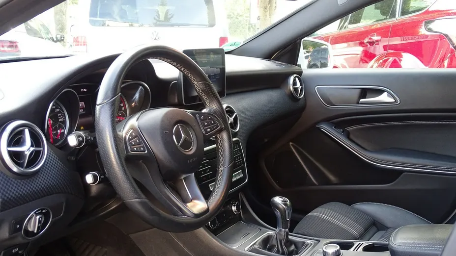 MERCEDES-BENZ A Klasa -