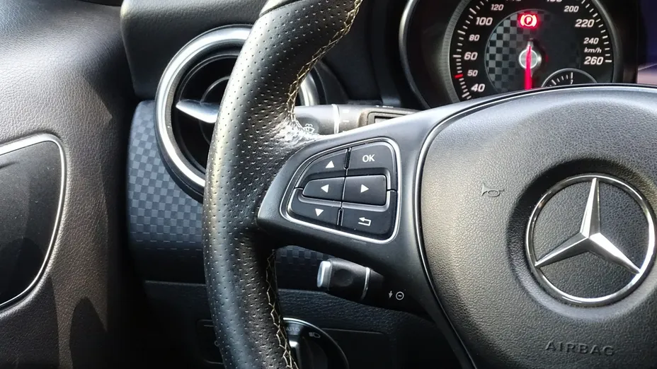 MERCEDES-BENZ A Klasa -