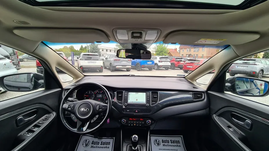 KIA Carens -