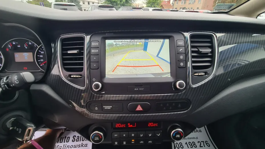 KIA Carens -