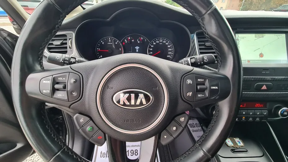 KIA Carens -