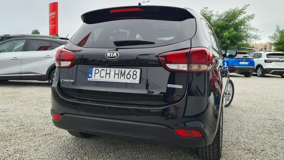 KIA Carens -