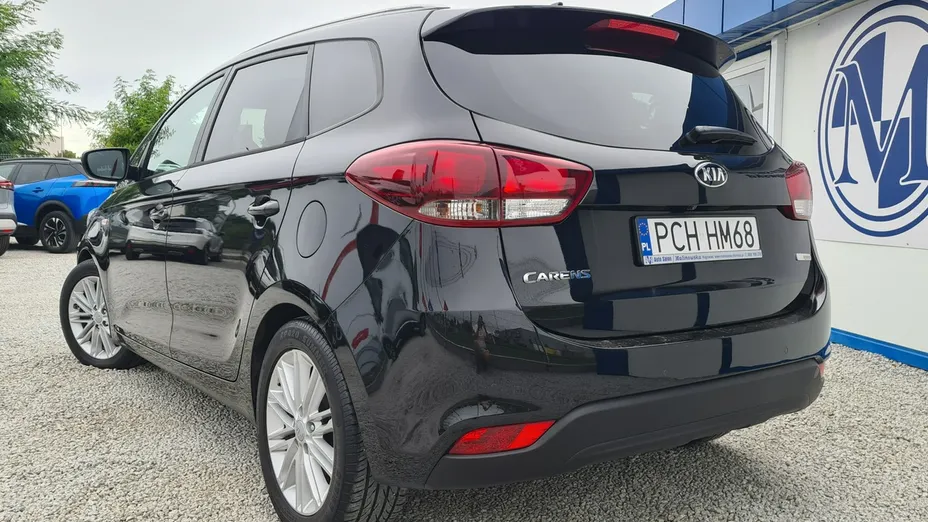 KIA Carens -