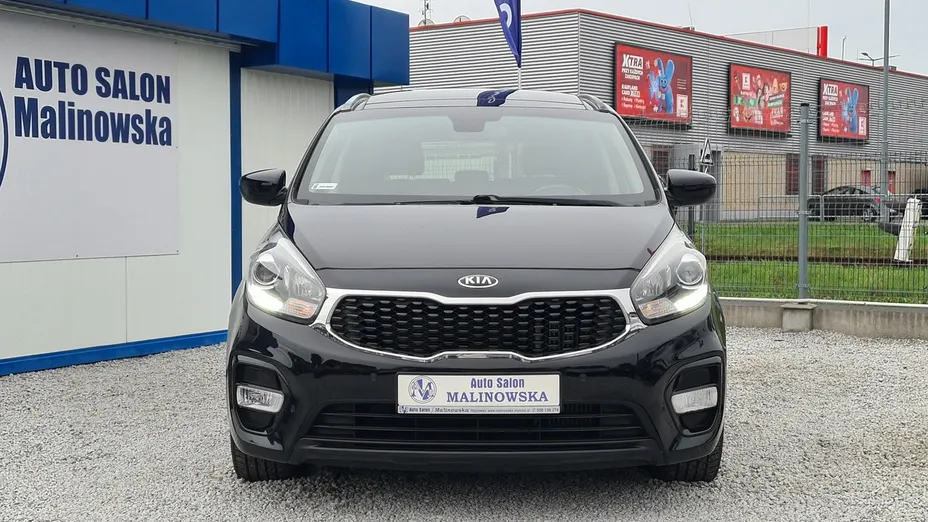KIA Carens -