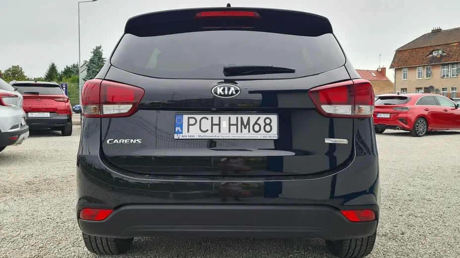 KIA Carens -