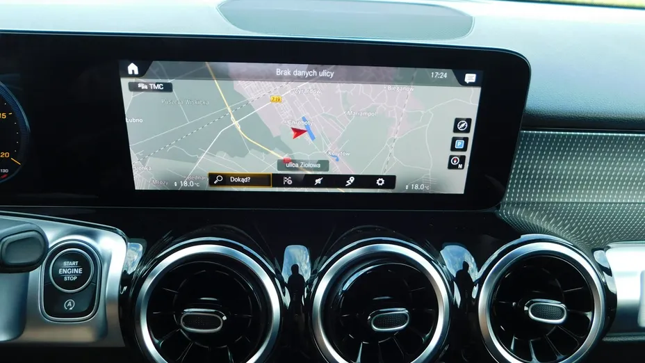 MERCEDES-BENZ GLB -