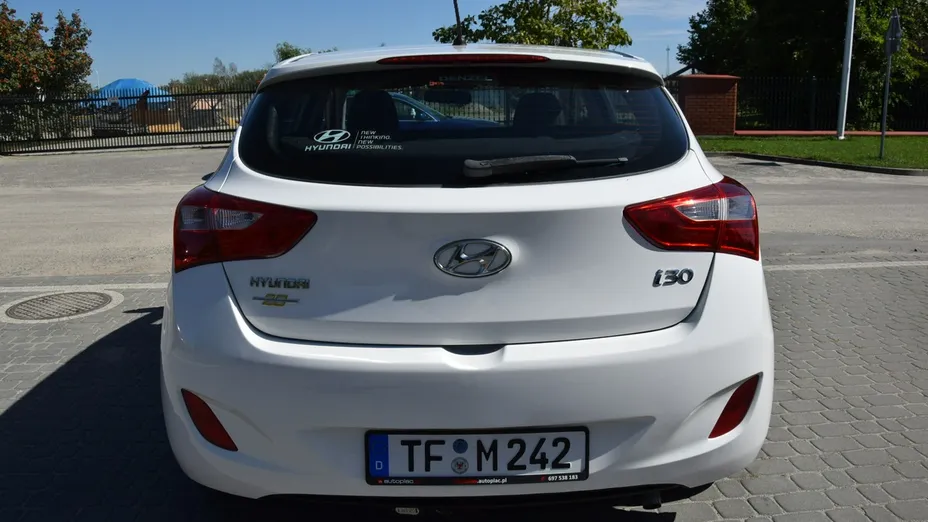 HYUNDAI i30 -