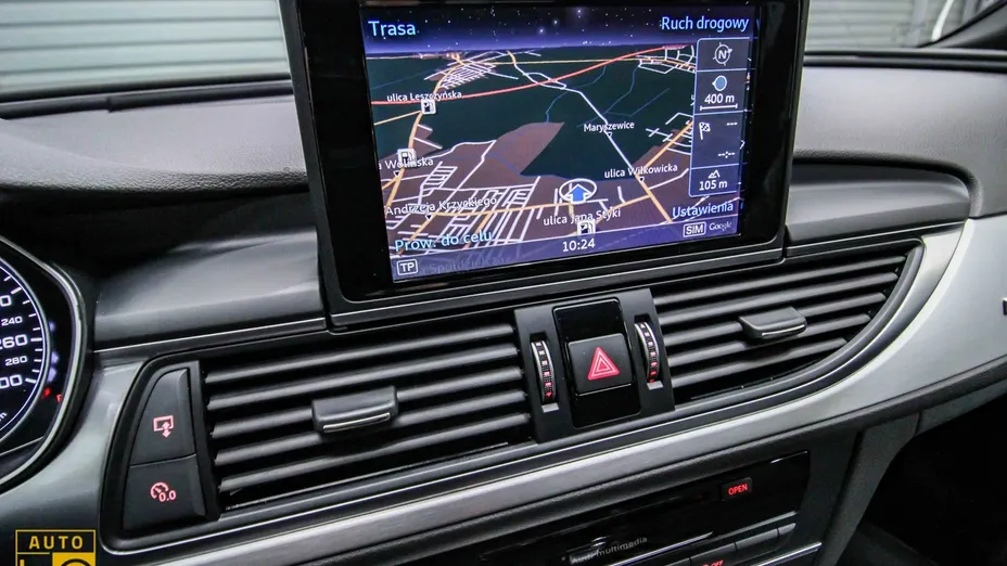 AUDI A6 -