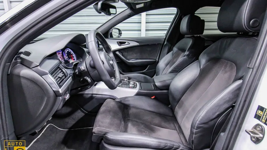 AUDI A6 -