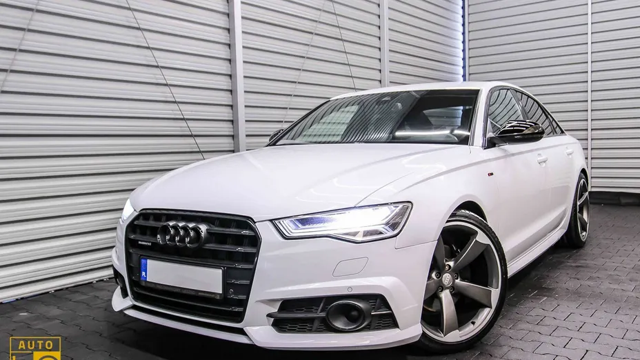 AUDI A6 -