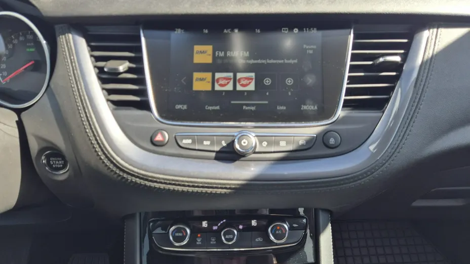 OPEL Grandland X -