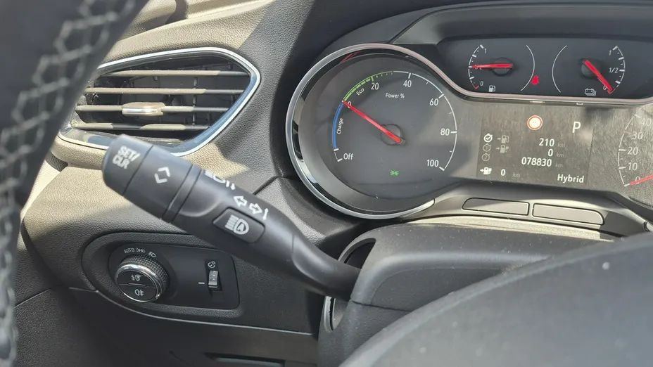OPEL Grandland X -