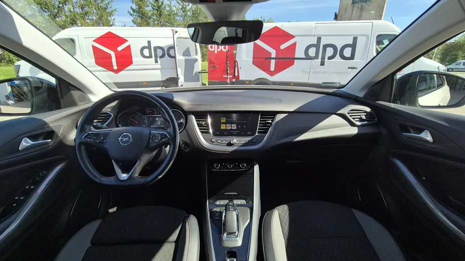 OPEL Grandland X -