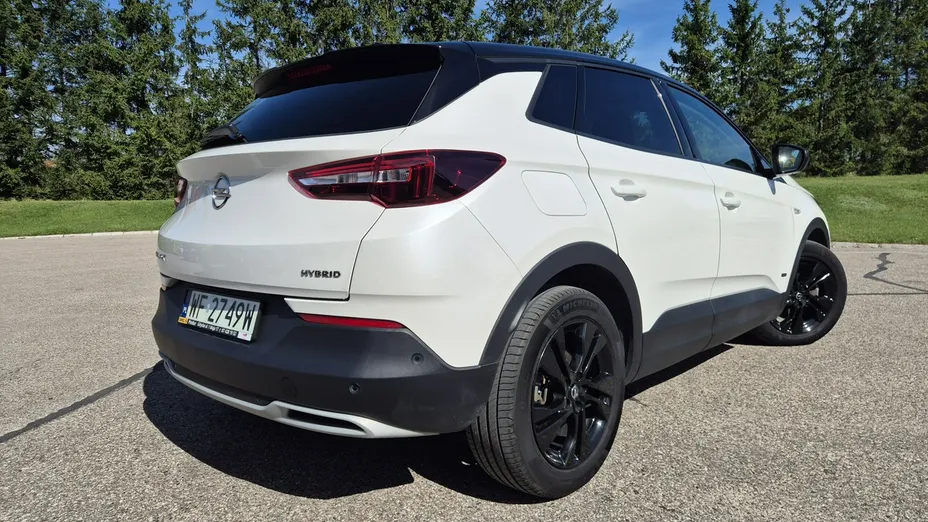 OPEL Grandland X -