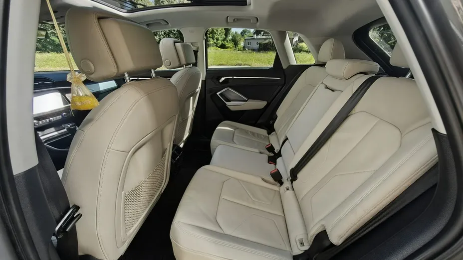 AUDI Q3 -