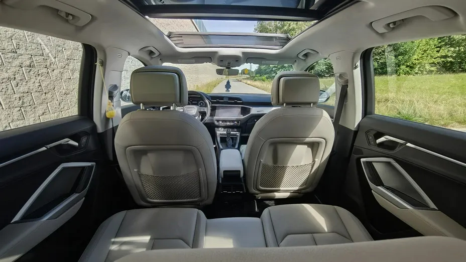 AUDI Q3 -