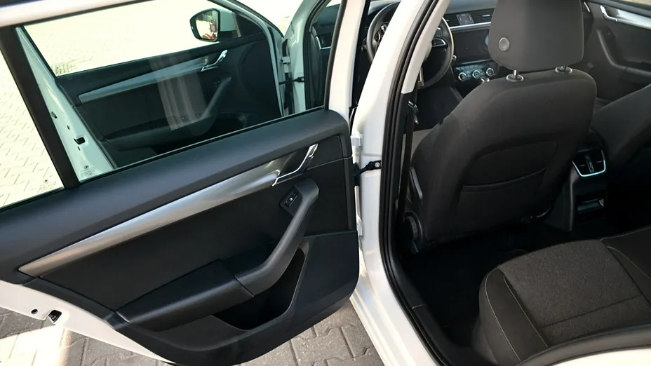 SKODA Octavia -