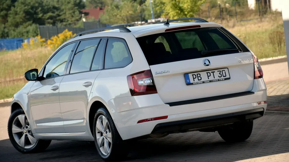 SKODA Octavia -