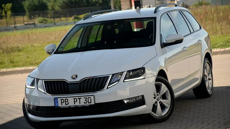 SKODA Octavia -